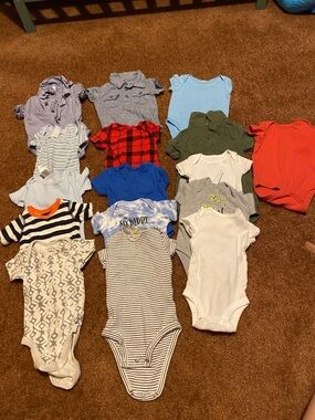 Baby Short Sleeve Onesies 0-3Months